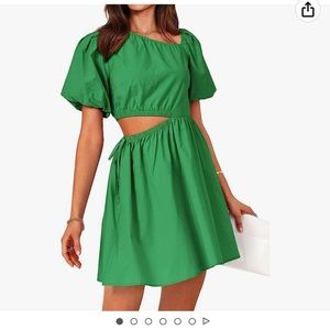Puff sleeve green dress